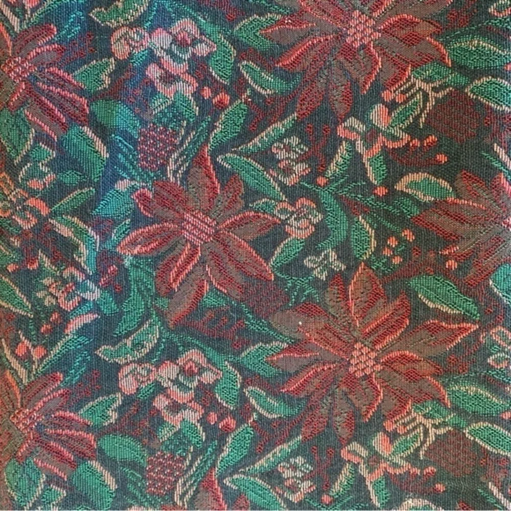 Crate&Barrel red green
